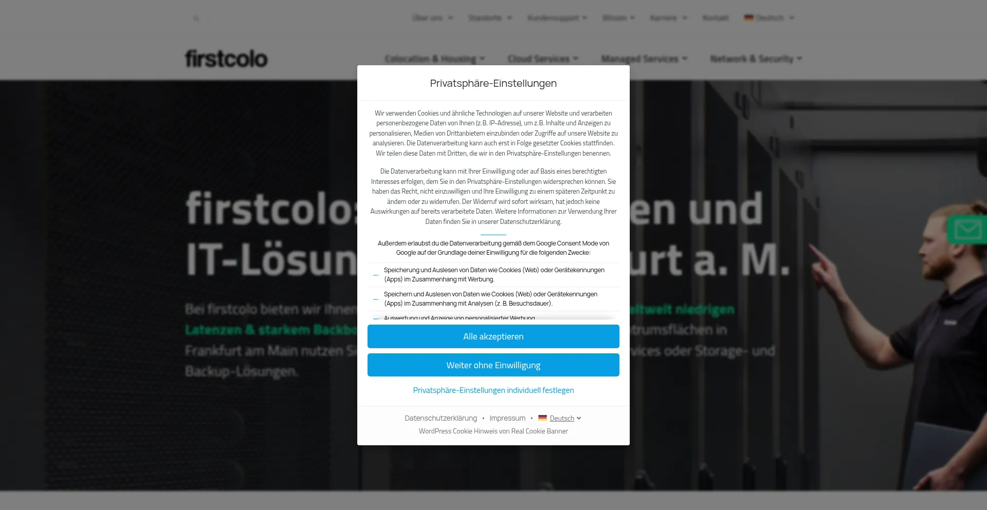 Website screenshot of Firstcolo.net