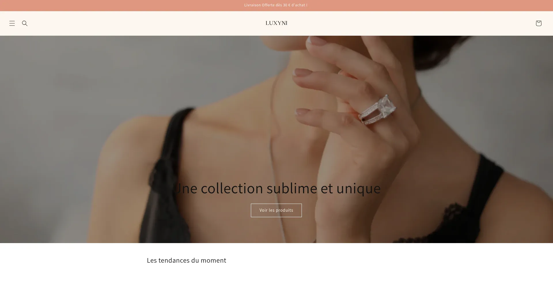 Website screenshot of Luxyni.com
