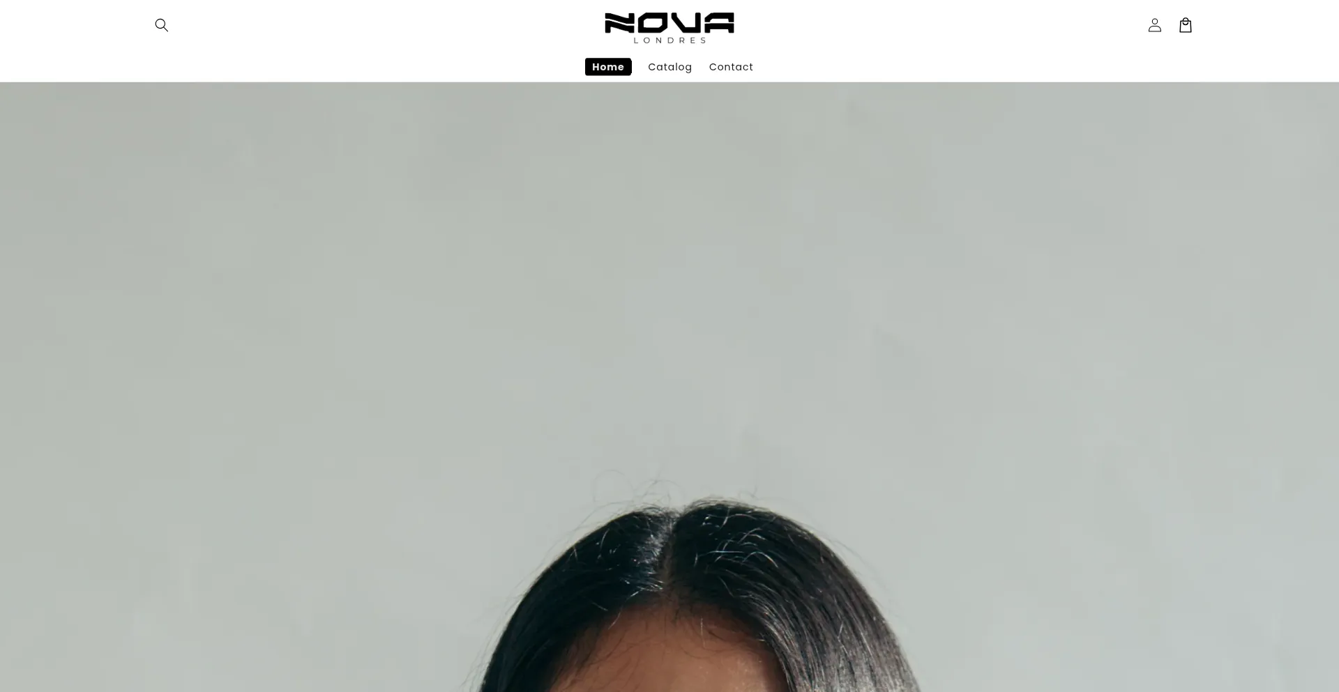 Website screenshot of Novalondress.online