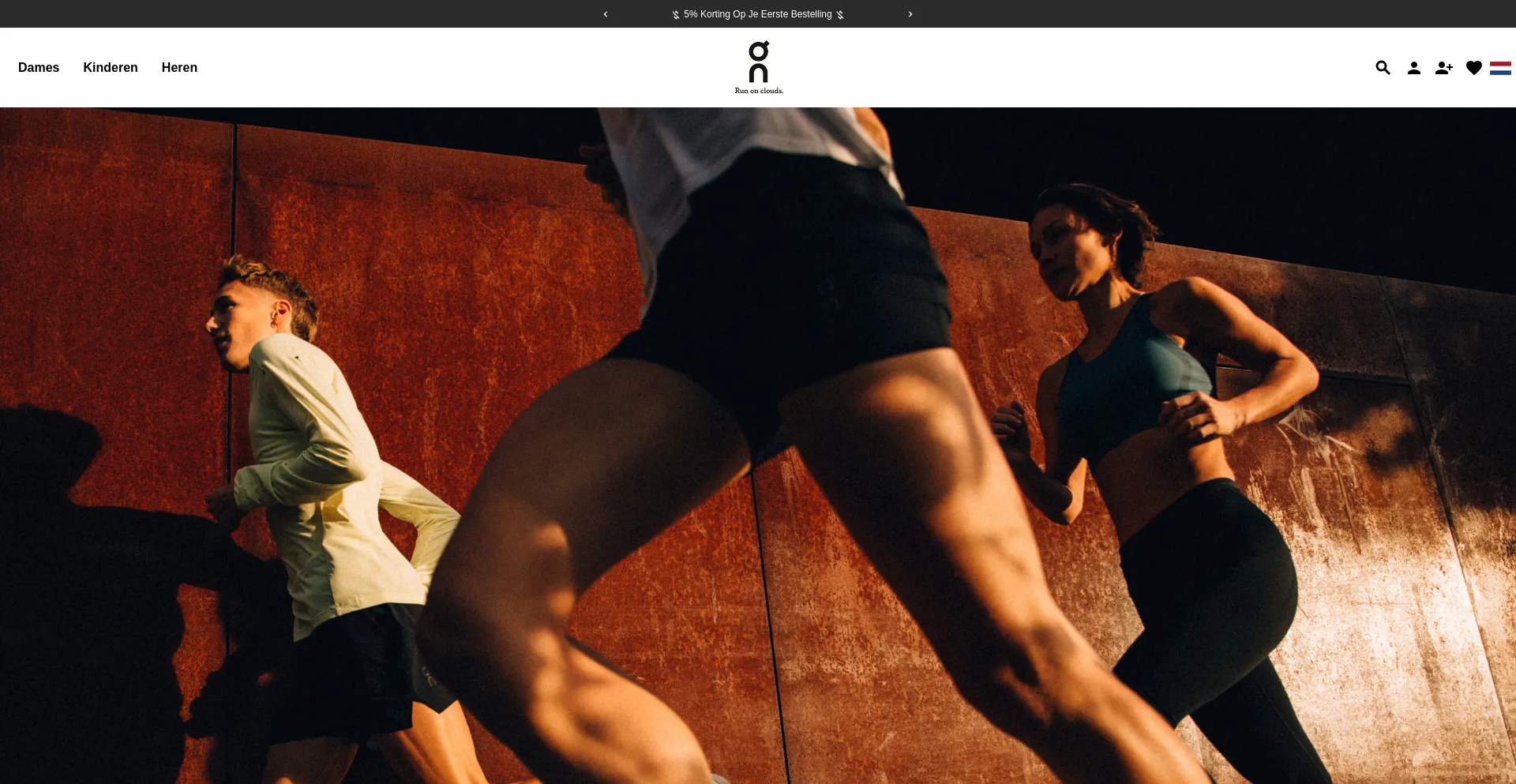 Website screenshot of Oncloudshoesnederland.com