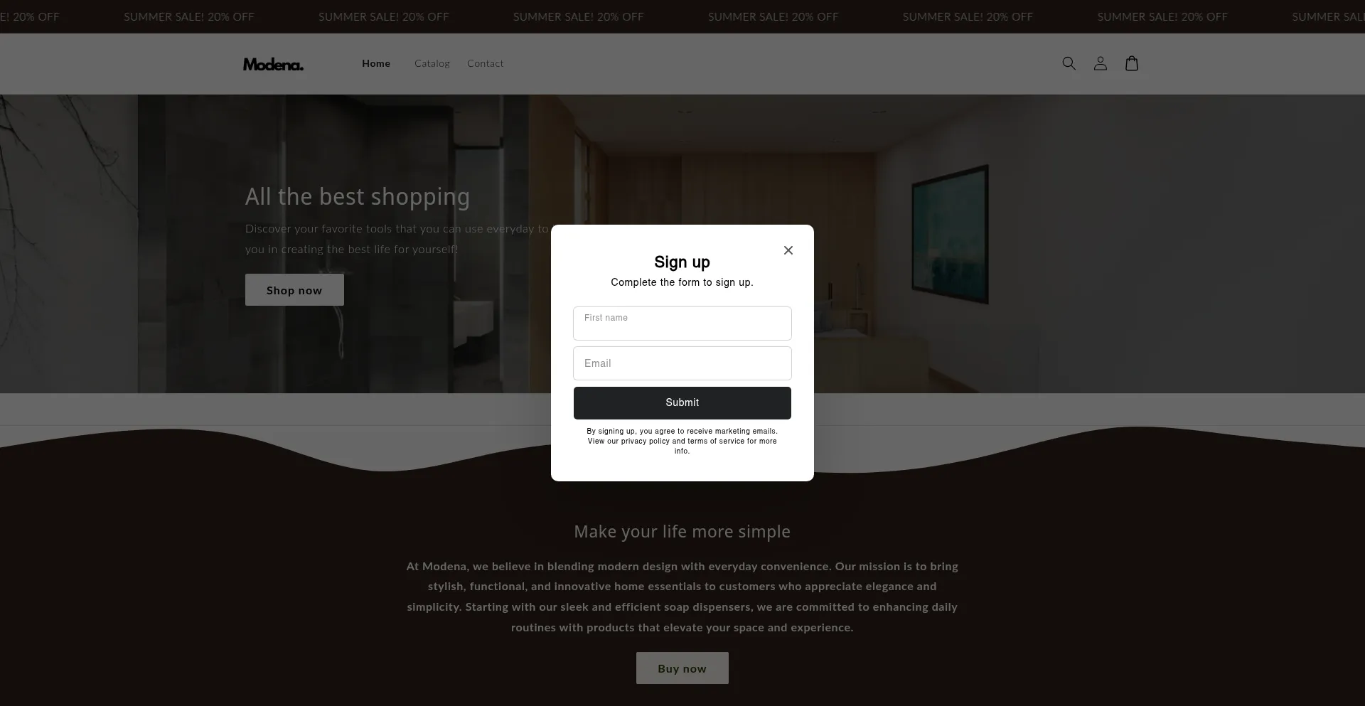 Website screenshot of Realmodena.store