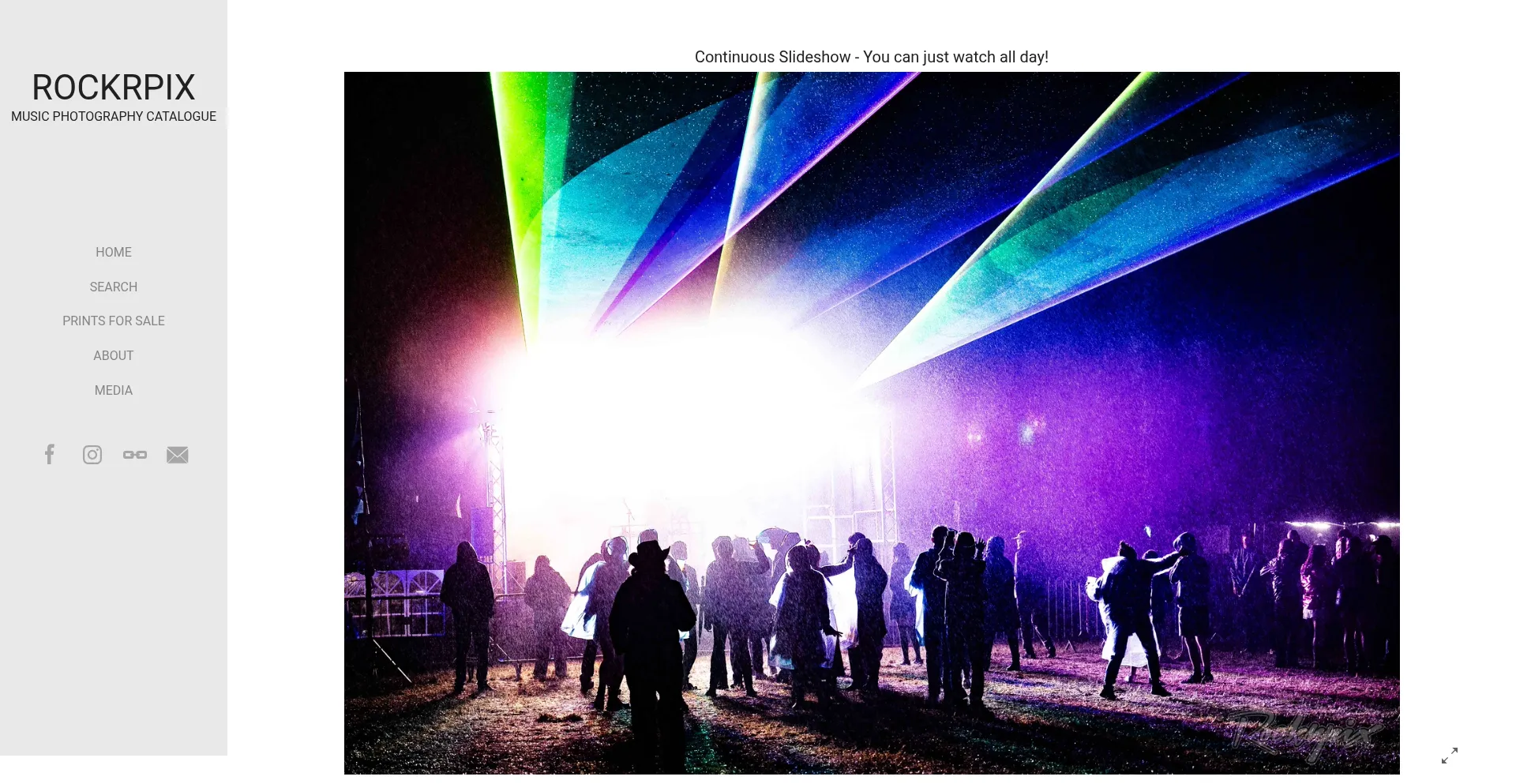 Rockrpix.com Screenshot